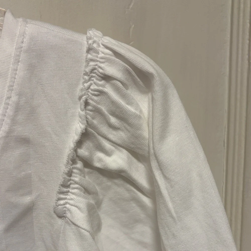 Madewell White V-Neck Puffy Sleeve V-Neck Tee Brand New